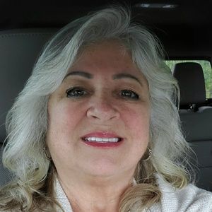 Meet your Posher, Marcia